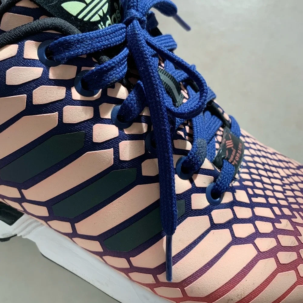 Adidas - Picture 2 of 3